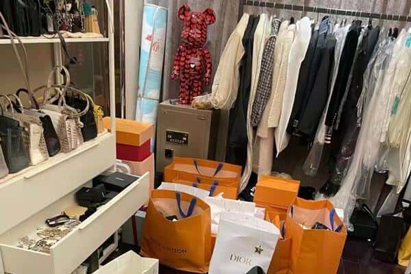 屏东县回收一线品牌衣服